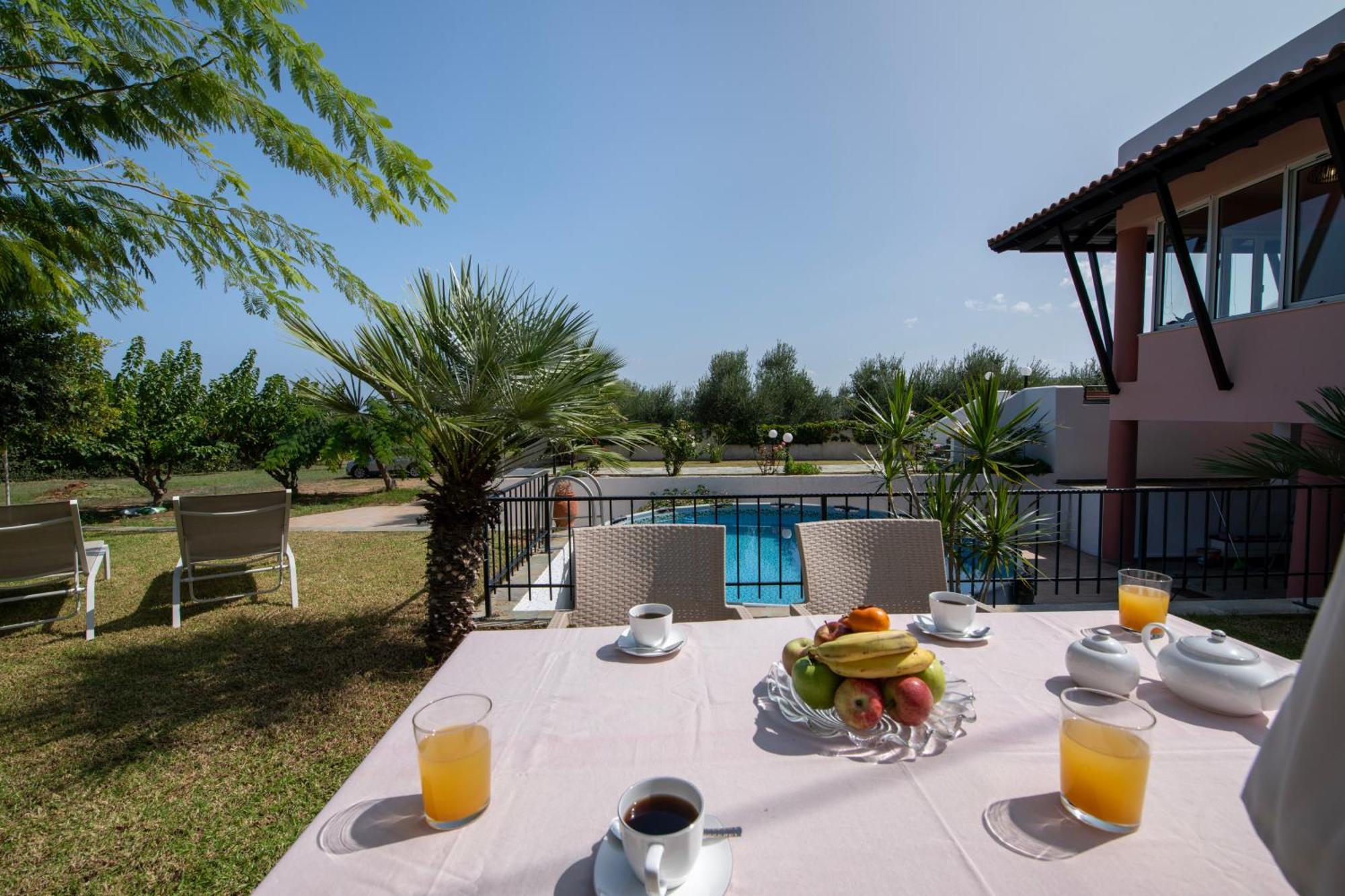 Villa Eleni 100M From The Sea Rapanianá Exterior photo