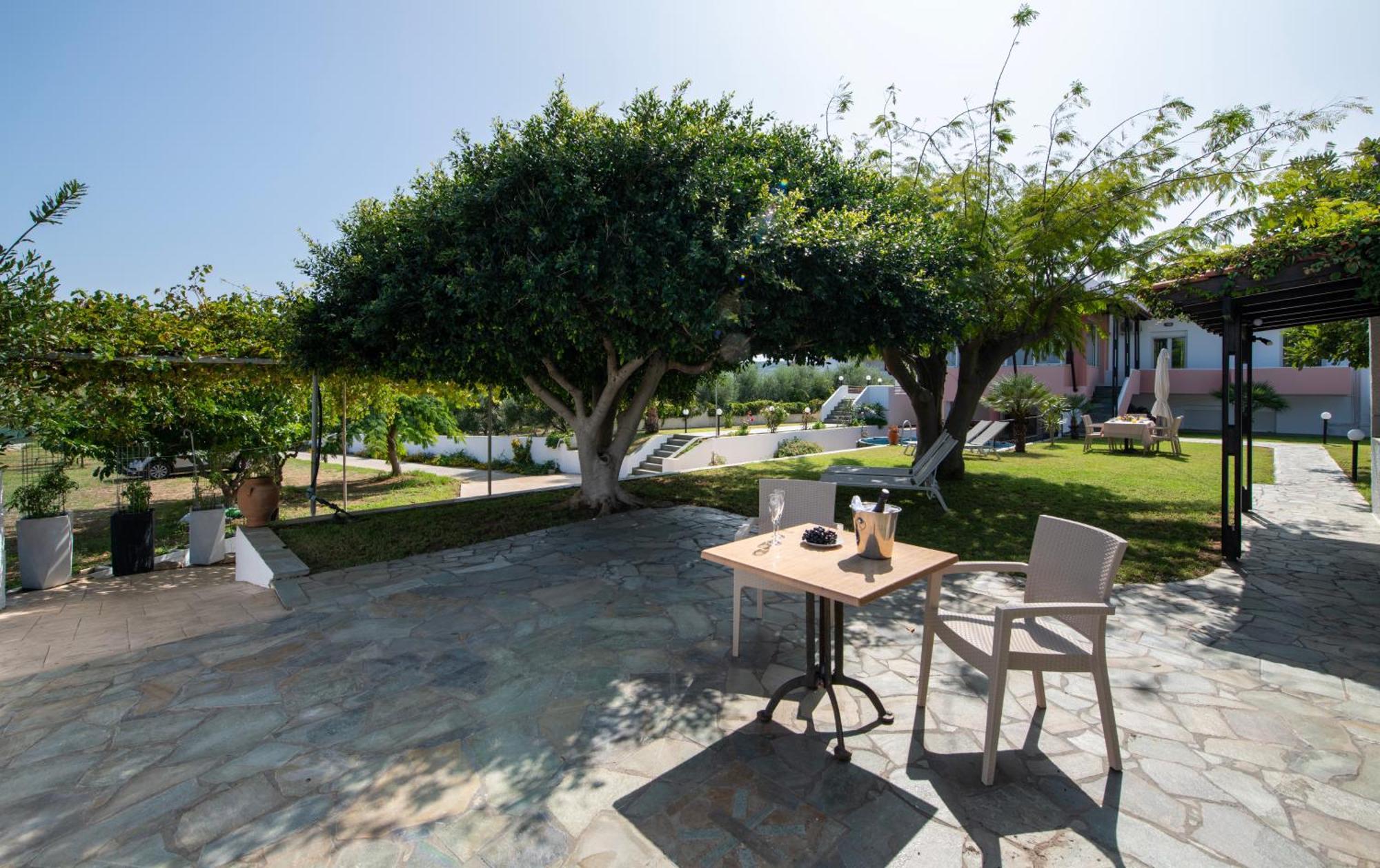 Villa Eleni 100M From The Sea Rapanianá Exterior photo